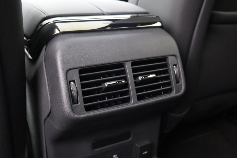 2023 (23) LAND ROVER RANGE ROVER VELAR 2.0 D200 MHEV Dynamic SE 5dr Auto 5156404