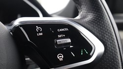 2021 (21) JAGUAR F-PACE 2.0 D165 R-Dynamic S 5dr Auto AWD 5165821