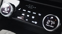 2021 (21) JAGUAR F-PACE 2.0 D165 R-Dynamic S 5dr Auto AWD 5165829