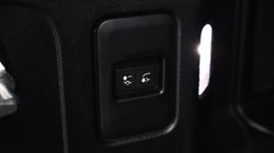 2023 (73) LAND ROVER DEFENDER 3.0 D250 X-Dynamic SE 110 5dr Auto 5737716