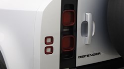 2023 (73) LAND ROVER DEFENDER 3.0 D250 X-Dynamic SE 110 5dr Auto 5737710