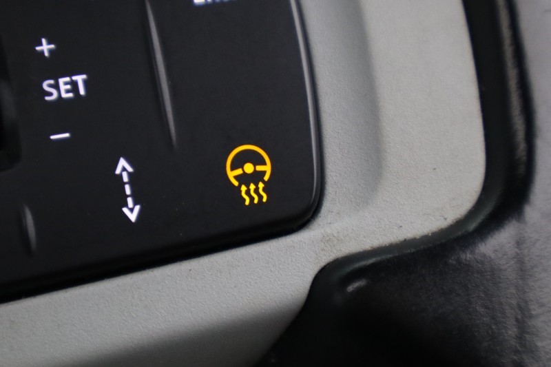 2023 (73) LAND ROVER DEFENDER 3.0 D250 X-Dynamic SE 110 5dr Auto 5737685
