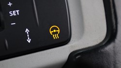 2023 (73) LAND ROVER DEFENDER 3.0 D250 X-Dynamic SE 110 5dr Auto 5737685
