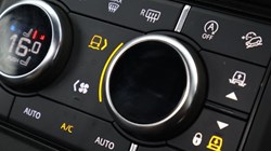 2023 (73) LAND ROVER DEFENDER 3.0 D250 X-Dynamic SE 110 5dr Auto 5737698