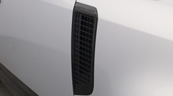 2023 (73) LAND ROVER DEFENDER 3.0 D250 X-Dynamic SE 110 5dr Auto 5737663