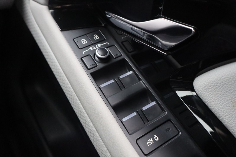 2021 (21) LAND ROVER RANGE ROVER EVOQUE 2.0 D165 R-Dynamic 5dr Auto 5171711