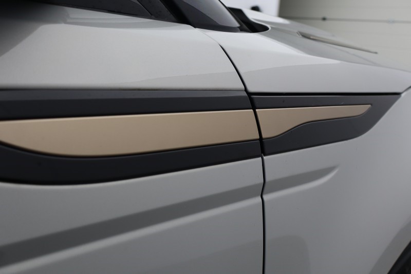 2021 (21) LAND ROVER RANGE ROVER EVOQUE 2.0 D165 R-Dynamic 5dr Auto 5171674