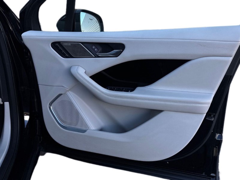 2022 (22) JAGUAR I-PACE 294kW EV400 HSE Black 90kWh 5dr Auto 11kW Charger 5186700