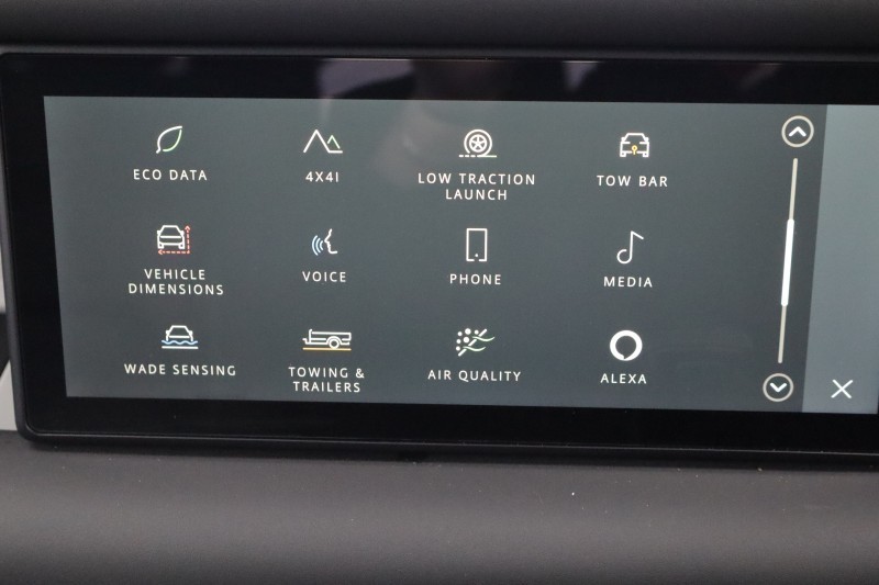 2023 (73) LAND ROVER DEFENDER 3.0 D300 X-Dynamic SE 110 5dr Auto [7 Seat] 5148085