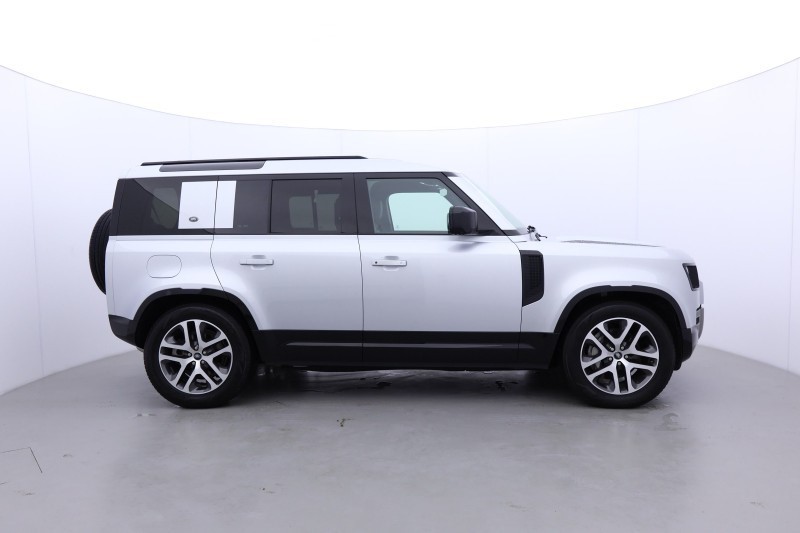 2023 (73) LAND ROVER DEFENDER 3.0 D300 X-Dynamic SE 110 5dr Auto [7 Seat] 5148042