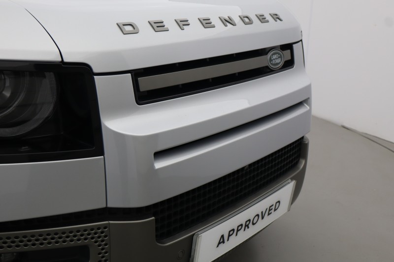 2023 (73) LAND ROVER DEFENDER 3.0 D300 X-Dynamic SE 110 5dr Auto [7 Seat] 5148045