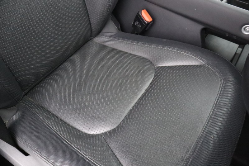 2023 (73) LAND ROVER DEFENDER 3.0 D300 X-Dynamic SE 110 5dr Auto [7 Seat] 5148077