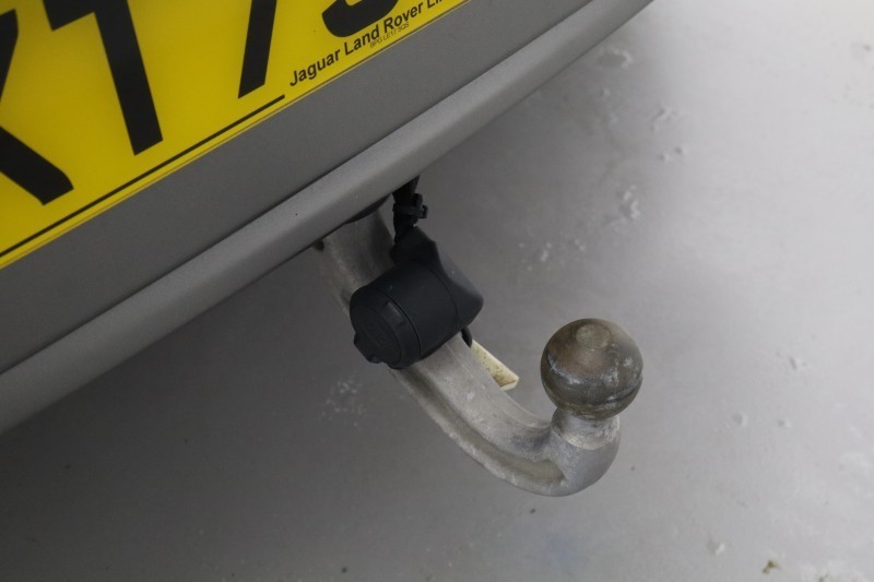 2023 (73) LAND ROVER DEFENDER 3.0 D300 X-Dynamic SE 110 5dr Auto [7 Seat] 5148057