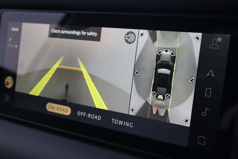 2023 (73) LAND ROVER DEFENDER 3.0 D300 X-Dynamic SE 110 5dr Auto [7 Seat] 5148081