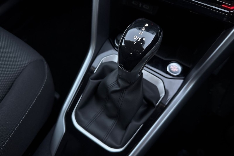  VOLKSWAGEN T-ROC 1.5 TSI Match 5dr 4914572