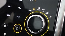 2020 (70) LAND ROVER DISCOVERY SPORT 2.0 D180 R-Dynamic S 5dr Auto 5205192