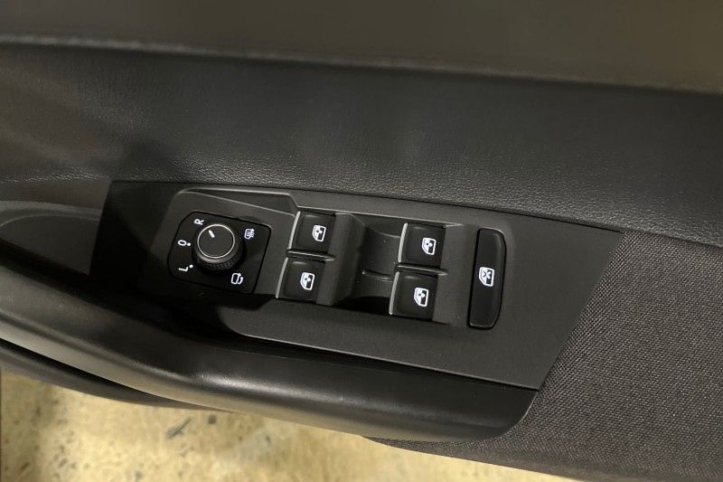  VOLKSWAGEN POLO 2.0 TSI GTI 5dr DSG 4890074