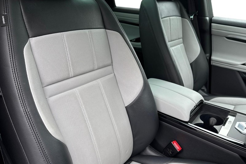 2022 (72) LAND ROVER RANGE ROVER EVOQUE 2.0 D200 Evoque Edition 5dr Auto 5270095