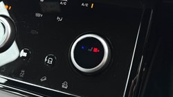 2022 (72) LAND ROVER RANGE ROVER EVOQUE 2.0 D200 Evoque Edition 5dr Auto 5270101