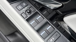 2022 (72) LAND ROVER RANGE ROVER EVOQUE 2.0 D200 Evoque Edition 5dr Auto 5270092