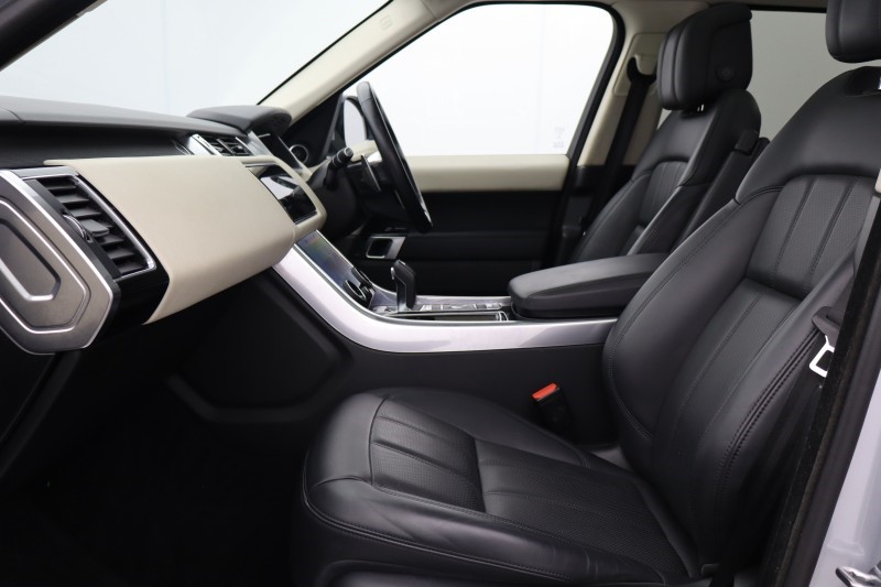 2021 (21) Range Rover Sport 3.0 D300 HSE Silver 5dr Auto 5200419