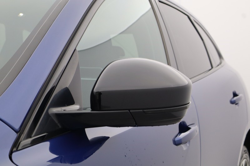 2021 (21) JAGUAR F-PACE 2.0 D200 R-Dynamic HSE 5dr Auto AWD 5230662