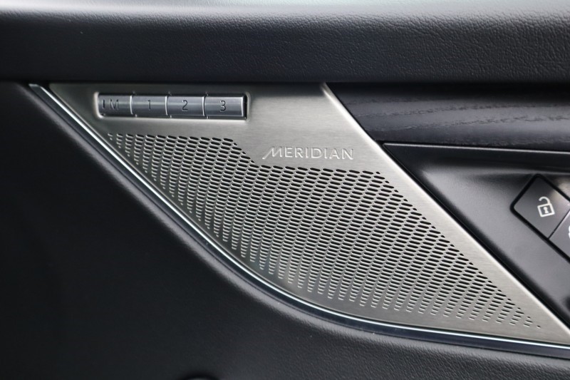 2021 (21) JAGUAR F-PACE 2.0 D200 R-Dynamic HSE 5dr Auto AWD 5230685