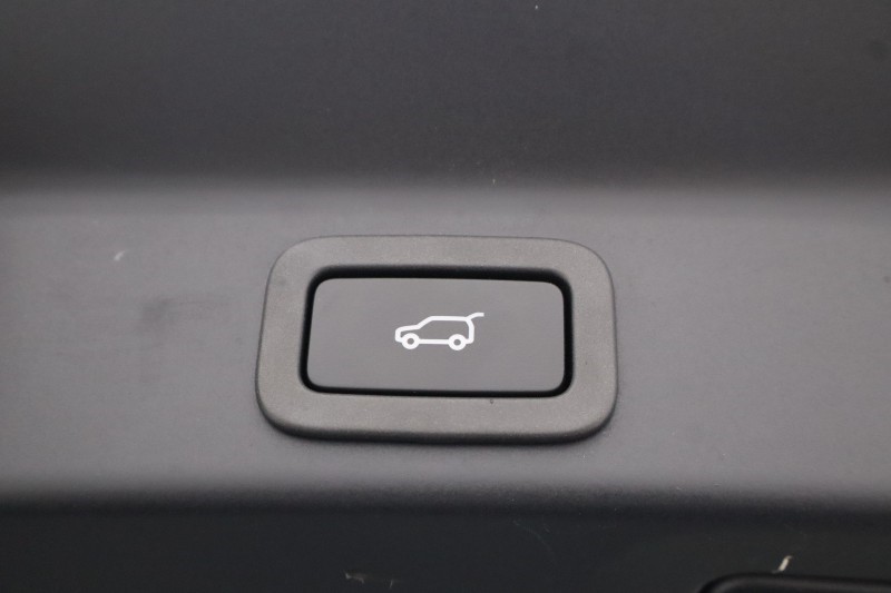 2021 (21) JAGUAR F-PACE 2.0 D200 R-Dynamic HSE 5dr Auto AWD 5230674