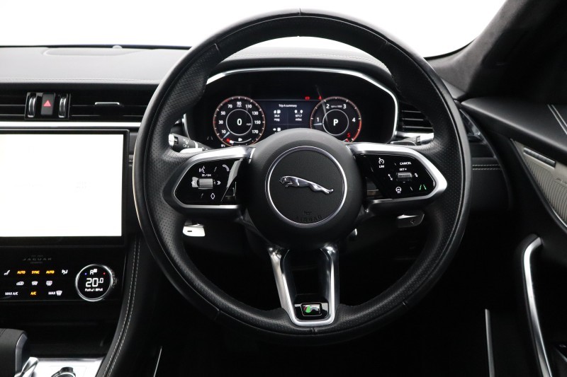 2021 (21) JAGUAR F-PACE 2.0 D200 R-Dynamic HSE 5dr Auto AWD 5230692