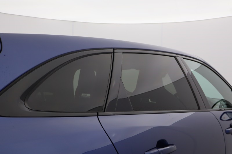 2021 (21) JAGUAR F-PACE 2.0 D200 R-Dynamic HSE 5dr Auto AWD 5230686