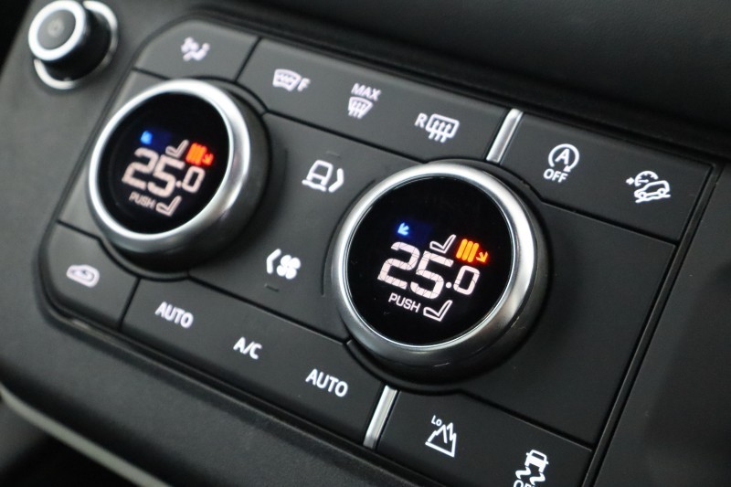 2023 (23) LAND ROVER DEFENDER 3.0 D250 X-Dynamic HSE 110 5dr Auto 5183714