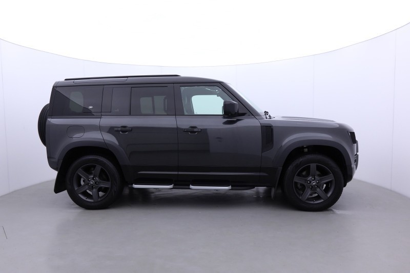 2023 (23) LAND ROVER DEFENDER 3.0 D250 X-Dynamic HSE 110 5dr Auto 5183673