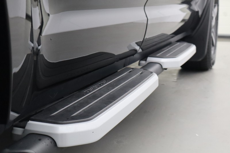 2023 (23) LAND ROVER DEFENDER 3.0 D250 X-Dynamic HSE 110 5dr Auto 5183680