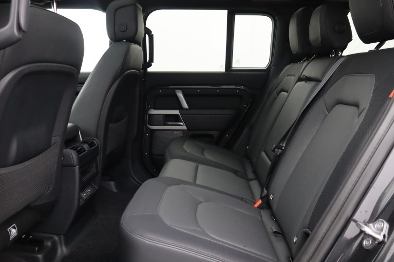 2023 (23) LAND ROVER DEFENDER 3.0 D250 X-Dynamic HSE 110 5dr Auto 5183695