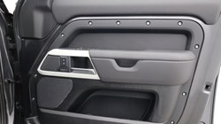 2023 (23) LAND ROVER DEFENDER 3.0 D250 X-Dynamic HSE 110 5dr Auto 5183703