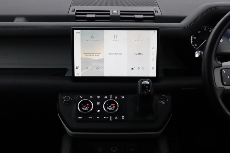 2023 (23) LAND ROVER DEFENDER 3.0 D250 X-Dynamic HSE 110 5dr Auto 5183700