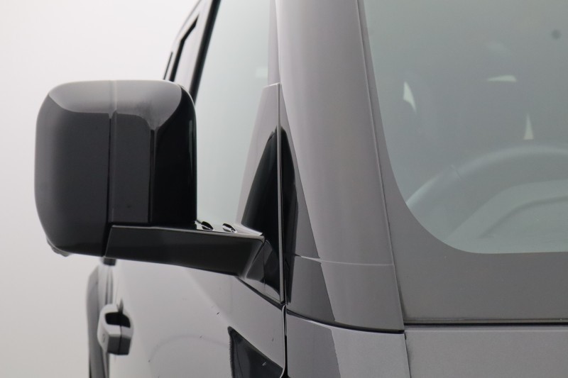 2023 (23) LAND ROVER DEFENDER 3.0 D250 X-Dynamic HSE 110 5dr Auto 5183679