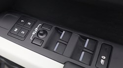 2023 (23) LAND ROVER DEFENDER 3.0 D250 X-Dynamic HSE 110 5dr Auto 5183704