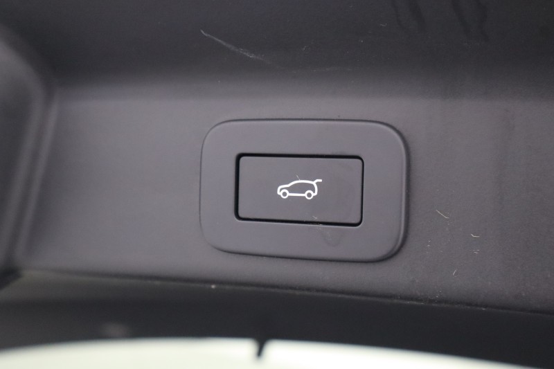 2024 (24) JAGUAR F-PACE 2.0 D200 R-Dynamic SE Black 5dr Auto AWD 5199332