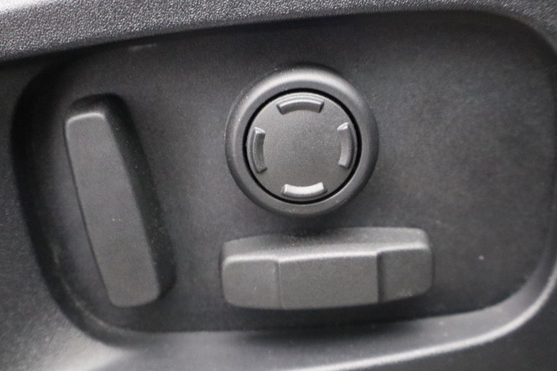 2024 (24) JAGUAR F-PACE 2.0 D200 R-Dynamic SE Black 5dr Auto AWD 5199359