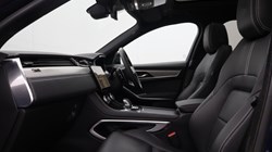 2024 (24) JAGUAR F-PACE 2.0 D200 R-Dynamic SE Black 5dr Auto AWD 5199341