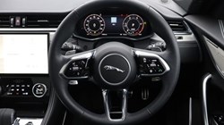 2024 (24) JAGUAR F-PACE 2.0 D200 R-Dynamic SE Black 5dr Auto AWD 5199347