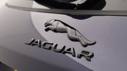 2024 (24) JAGUAR F-PACE 2.0 D200 R-Dynamic SE Black 5dr Auto AWD 5199326