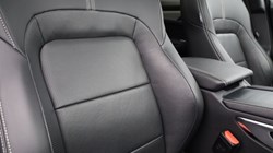 2024 (24) JAGUAR F-PACE 2.0 D200 R-Dynamic SE Black 5dr Auto AWD 5199361