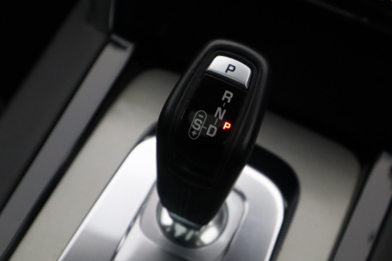 2021 (21) LAND ROVER DISCOVERY SPORT 2.0 D200 R-Dynamic HSE 5dr Auto 5188843