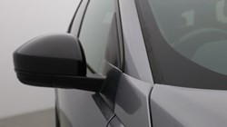 2021 (21) LAND ROVER DISCOVERY SPORT 2.0 D200 R-Dynamic HSE 5dr Auto 5188818