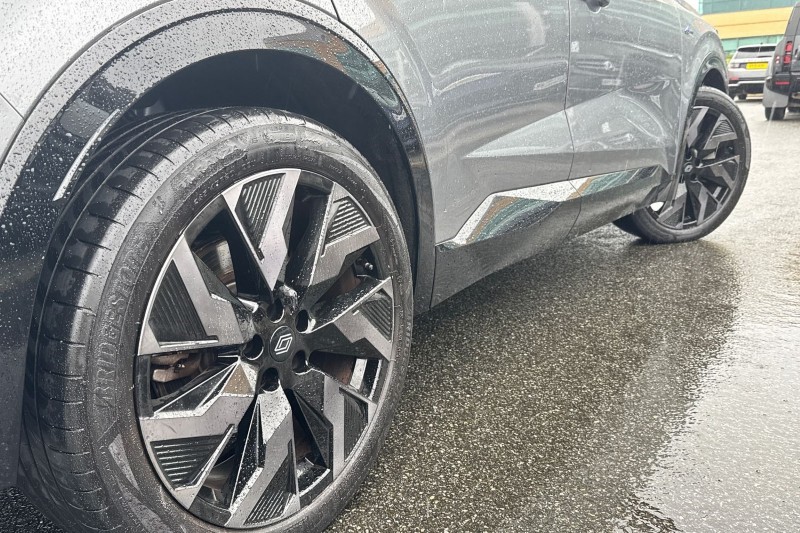 2024 (74) RENAULT RAFALE E-Tech FHEV Iconic Esprit Alpine 5dr Auto 4C 5217515