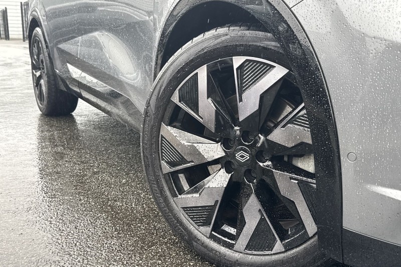 2024 (74) RENAULT RAFALE E-Tech FHEV Iconic Esprit Alpine 5dr Auto 4C 5217511