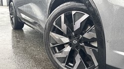 2024 (74) RENAULT RAFALE E-Tech FHEV Iconic Esprit Alpine 5dr Auto 4C 5217511