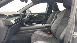 2024 (74) RENAULT RAFALE E-Tech FHEV Iconic Esprit Alpine 5dr Auto 4C 5217471